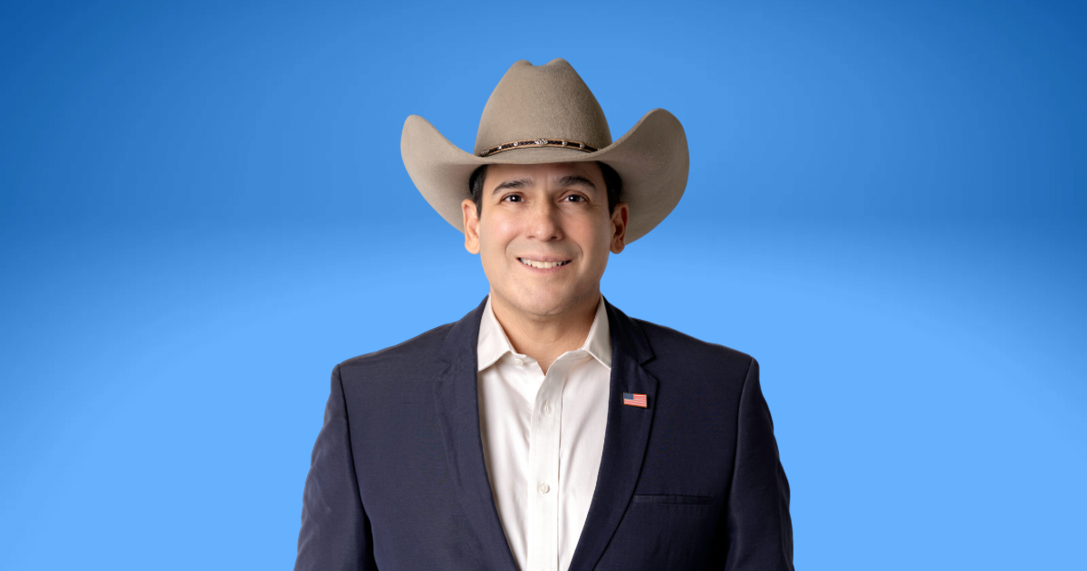 Tejano music icon Bobby Pulido announces run for Congress